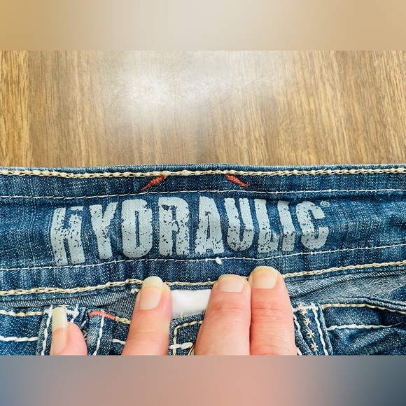 HYDRAULIC CAPRIS - Picture 7 of 7